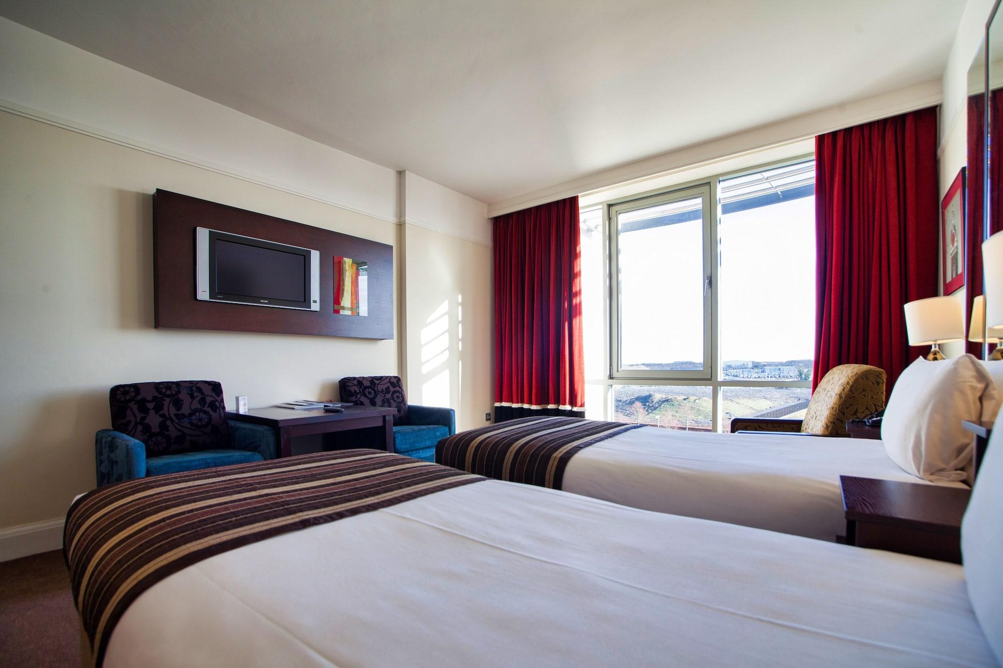Carlton Hotel Blanchardstown Extérieur photo