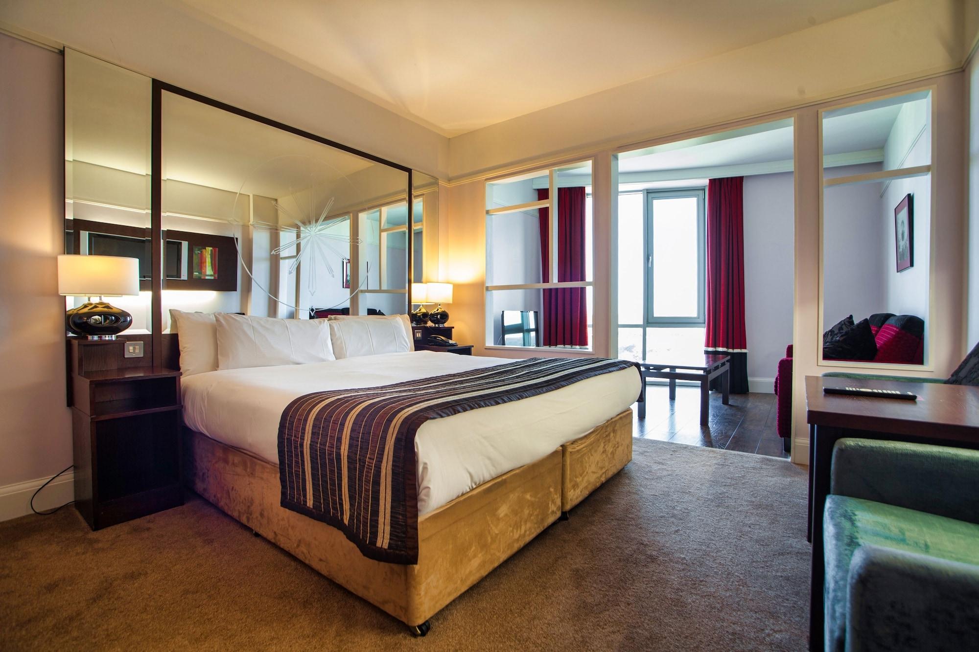 Carlton Hotel Blanchardstown Extérieur photo