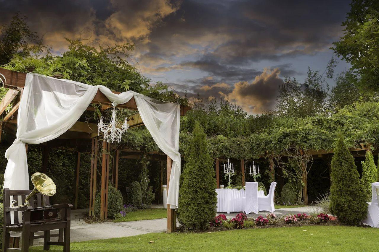 Carlton Hotel Blanchardstown Extérieur photo
