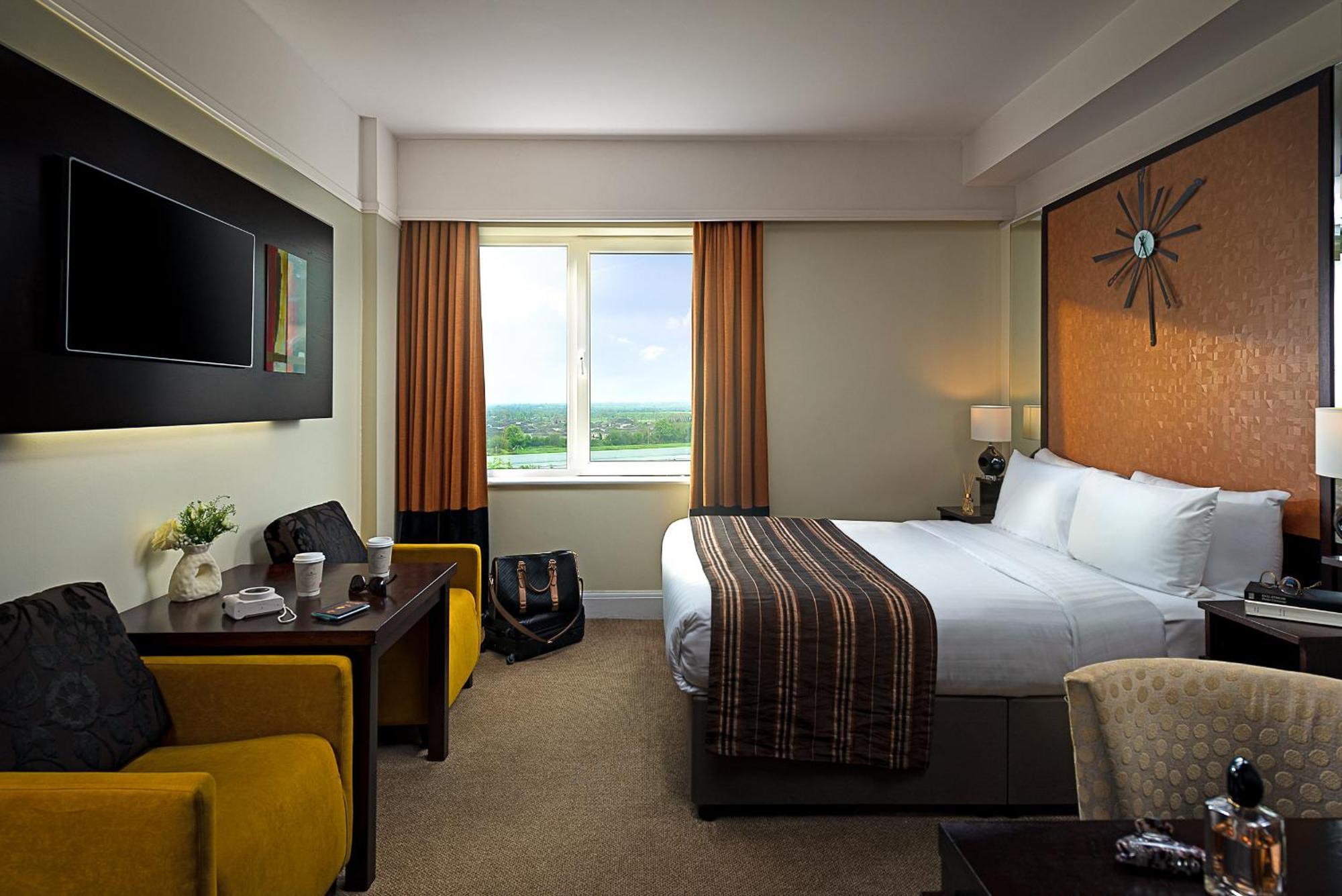 Carlton Hotel Blanchardstown Extérieur photo