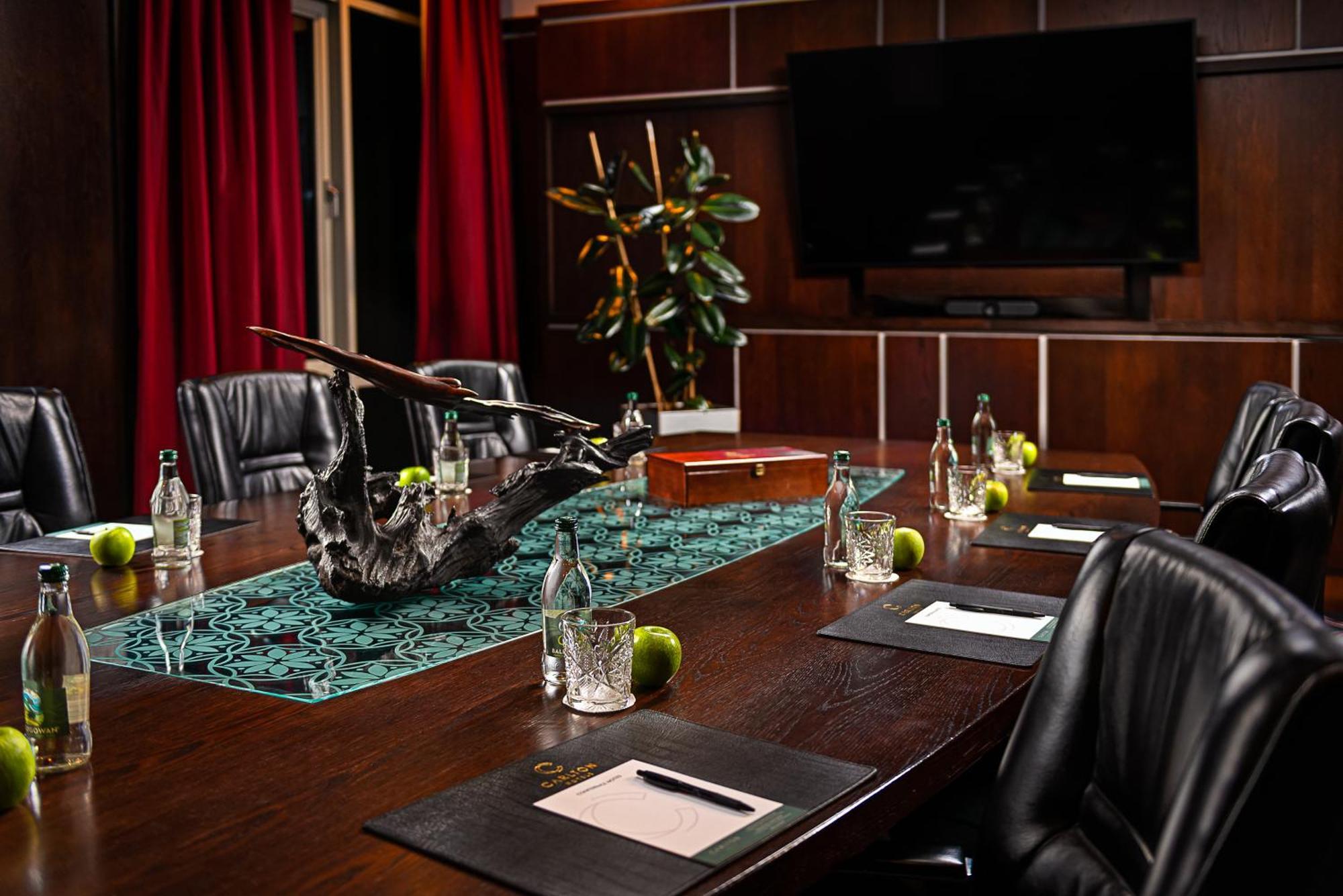 Carlton Hotel Blanchardstown Extérieur photo