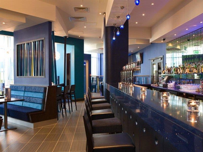 Carlton Hotel Blanchardstown Extérieur photo