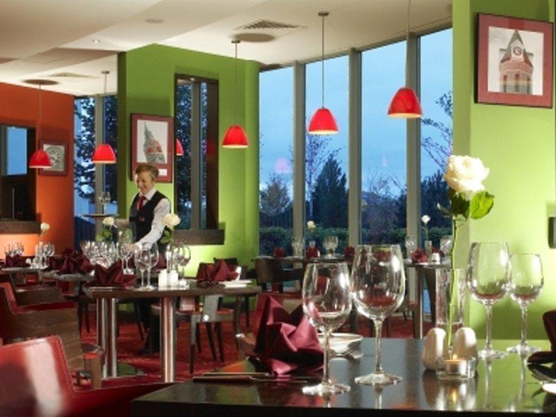 Carlton Hotel Blanchardstown Extérieur photo